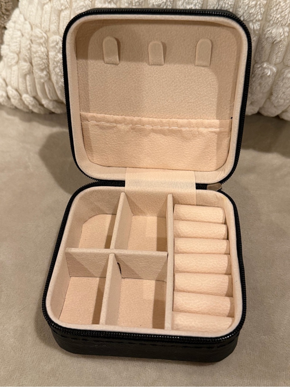 New Jewelry Travel Organizer Case in Beige (BOX ONLY)